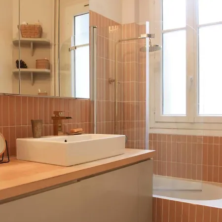 Daire Spacious Love Cocoon In 17th Batignolles Paris