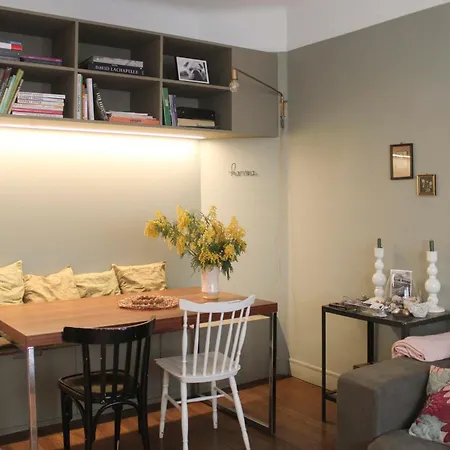 Spacious Love Cocoon In 17th Batignolles Apartment *
